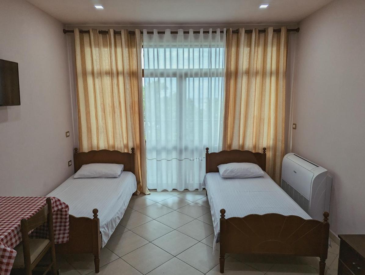 Vila Vadeha Pogradec Extérieur photo